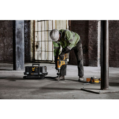 Купить Перфоратор аккумуляторный бесщёточный SDS-Plus DeWALT DCH416NT. Официальный фирменный магазин Dewalt Stanley Black+Decker Bostitch
