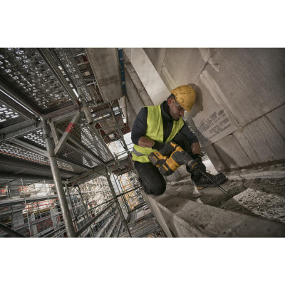 Купити Перфоратор акумуляторний безщітковий SDS-Plus DeWALT DCH333NT. Офіційний фірмовий магазин Dewalt Stanley Black+Decker Bostitch, фірмова гарантія