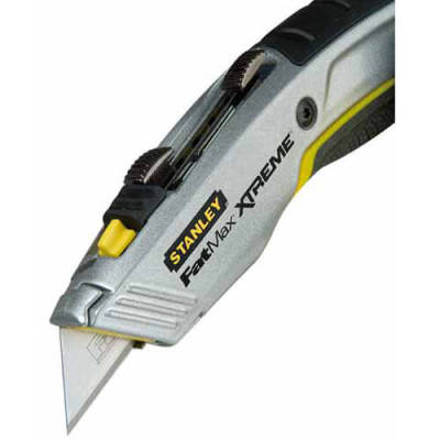 Купить Нож FatMax® Xtreme™ длиной 180 мм с двумя выдвижными лезвиями для отделочных работ STANLEY 0-10-789. Официальный фирменный магазин Dewalt Stanley Black+Decker Bostitch