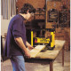 Купить Станок рейсмусный сетевой DeWALT DW733. Официальный фирменный магазин Dewalt Stanley Black+Decker Bostitch