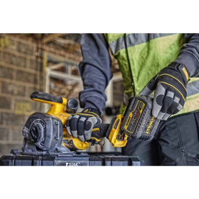 Купити Штроборіз акумуляторний безщітковий DeWALT DCG200T2. Офіційний фірмовий магазин Dewalt Stanley Black+Decker Bostitch, фірмова гарантія